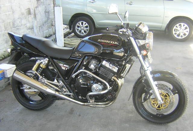 1999 Honda CB 4002