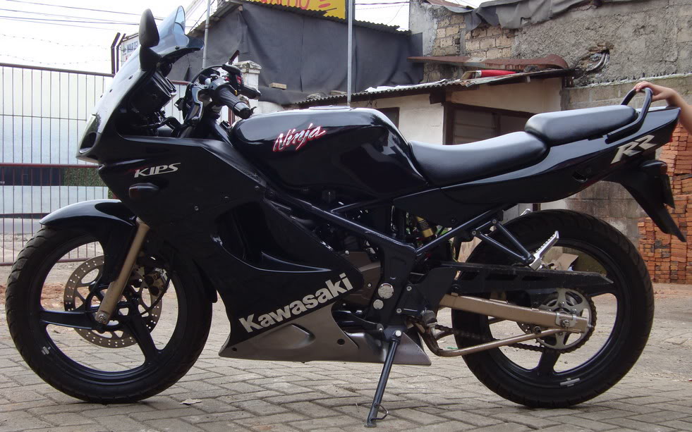 Kawasaki Ninja R harga 8jt tahun 2015 - Gambar2