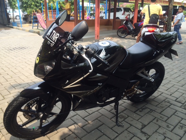 HONDA CBR Old 150R 2007, Thailand, Hitam, Mulus, Komplit. - Gambar4