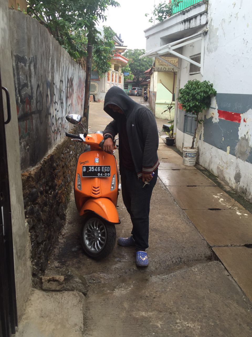 Jual Over Kredit Vespa Sprint 150 ie 3V Orange - Gambar3