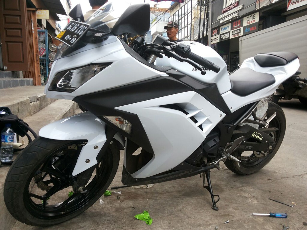 Kawasaki Ninja 250 cc th 2013 - Gambar2