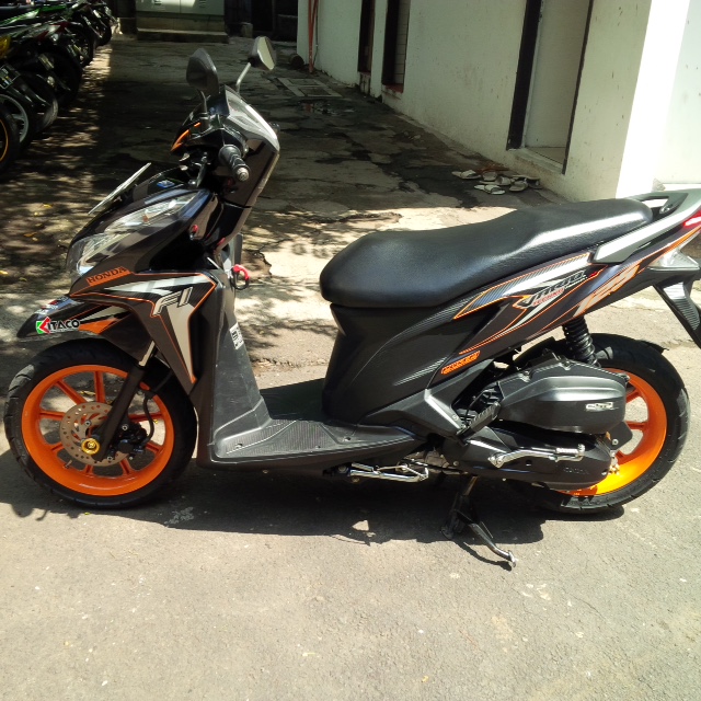 Honda Vario 125 FI - Gambar1