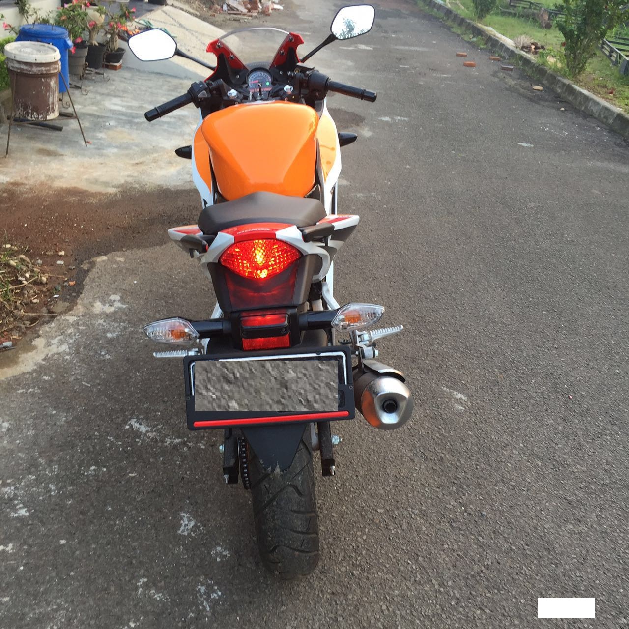 Honda CBR 2015 original dan Mulus KM 1400 - Gambar3