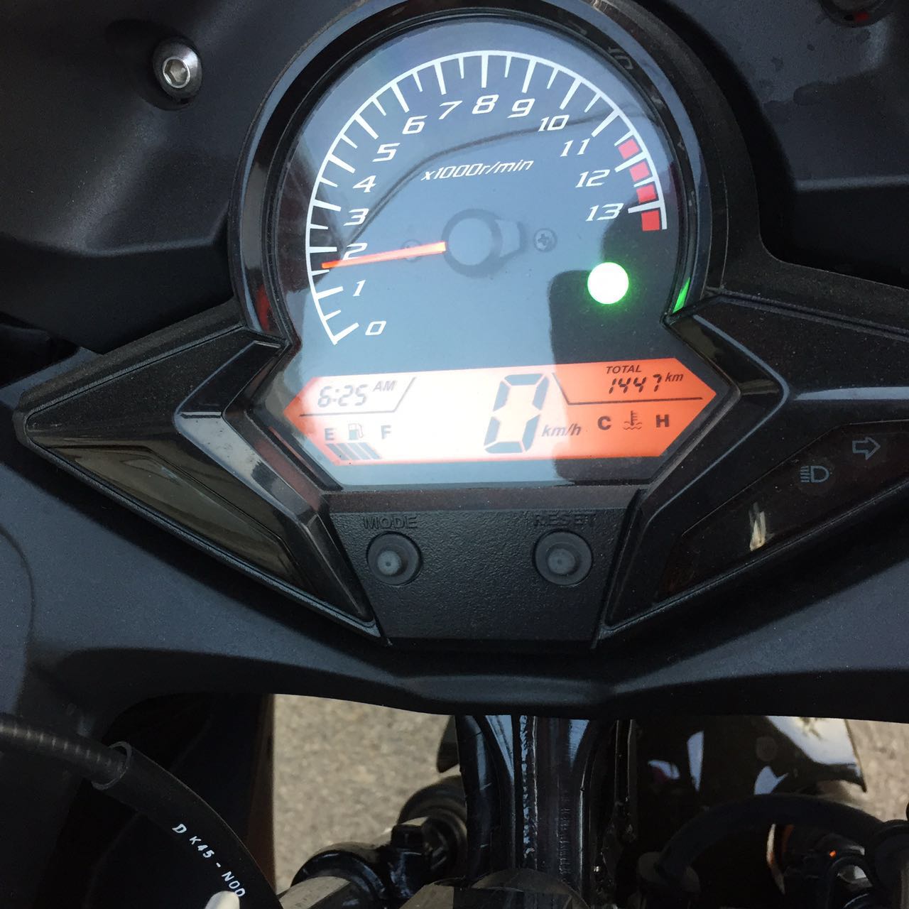 Honda CBR 2015 original dan Mulus KM 1400 - Gambar5