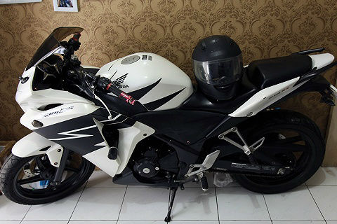 honda_cbr_250cc_2013_plat_f_kota_7458946_1465853670