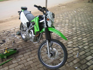 1277707492_102245580_2-Gambar--Jual-Cepat-KAWASAKI-KLX-150cc-1277707492