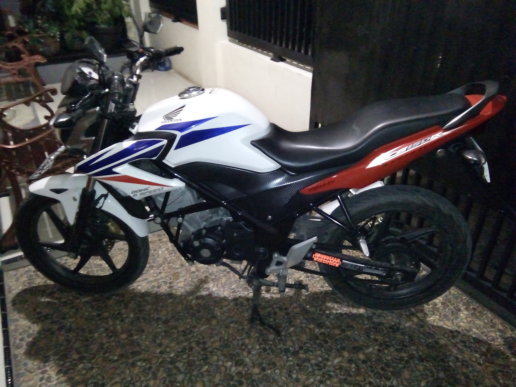 HONDA CB150R 2014 - Gambar5