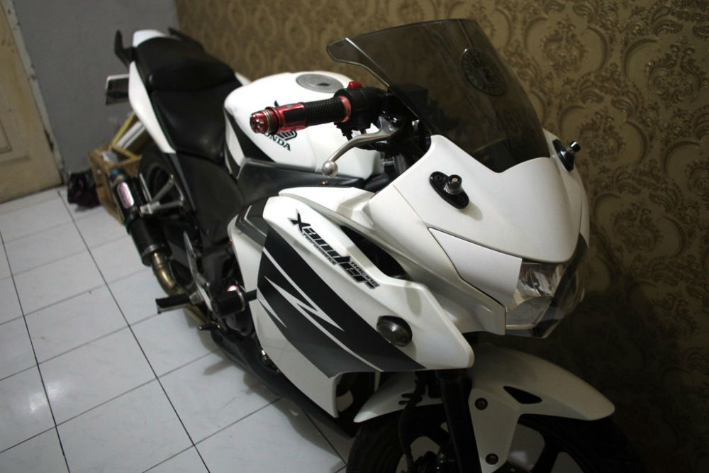 honda_cbr_250cc_2013_plat_f_kota_7458946_1465853711