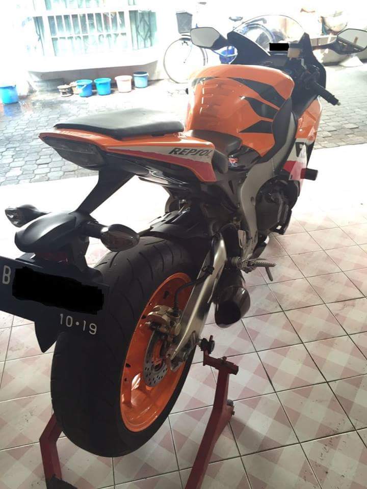 HONDA CBR 1000 kondisi 99% 2015 - Gambar3