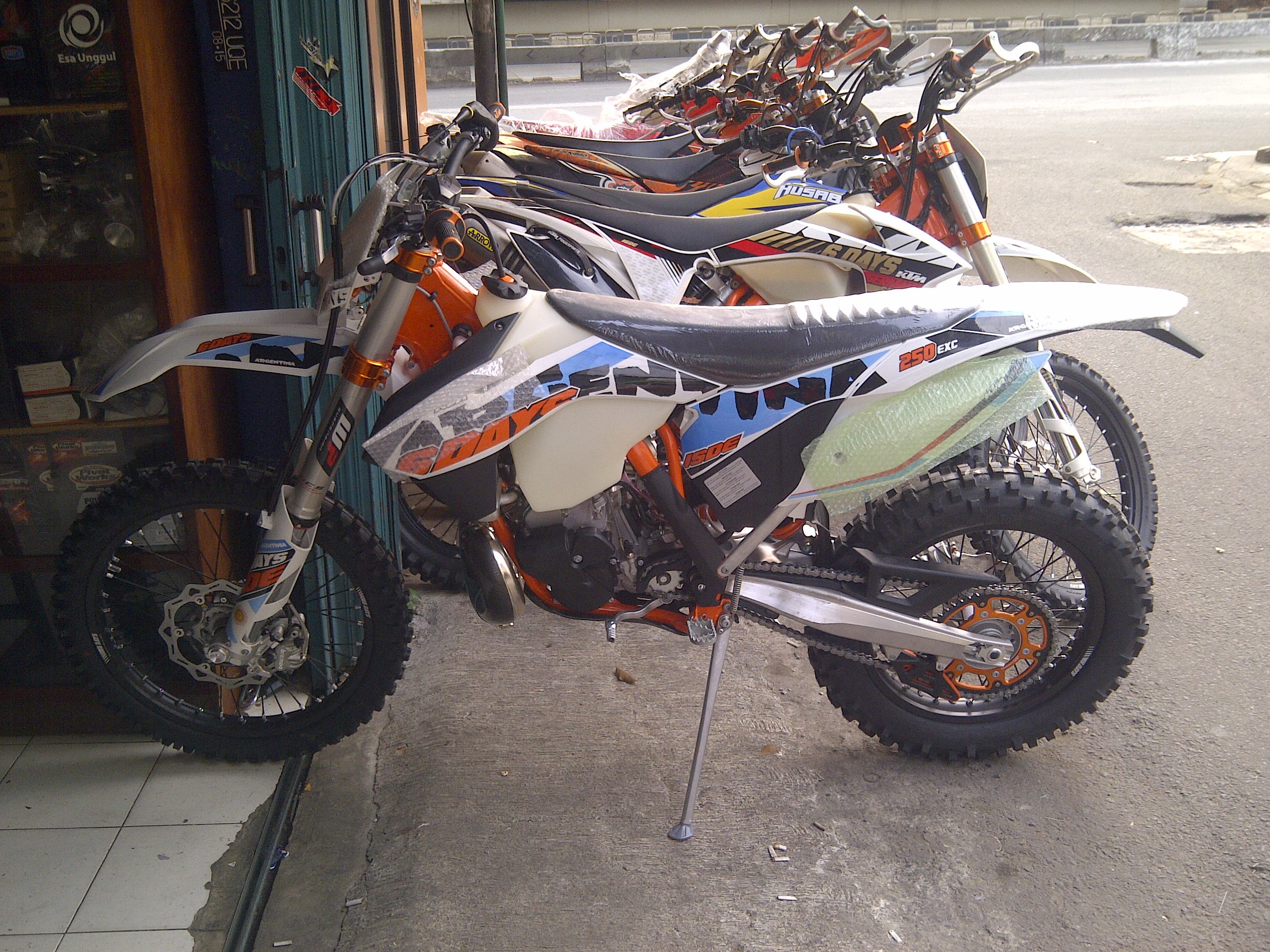 Motor treil KTM 250 cc