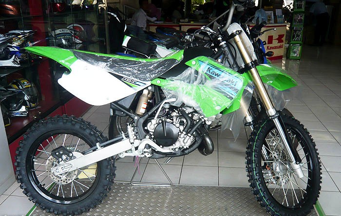 Kawasaki kx 85  2T - Gambar2