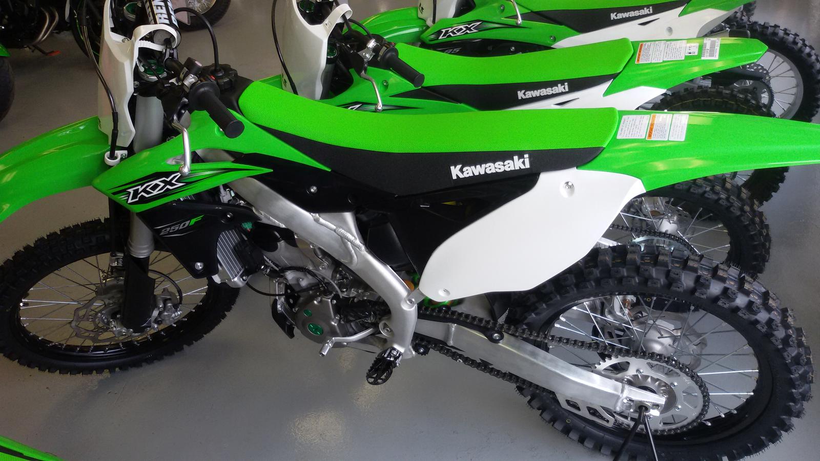 Kawasaki KXF 250 cc  Asli Austria - Gambar3