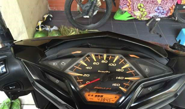 259039808_4_644x461_vario-techno-fi-black-125cc-tahun-2015-motor