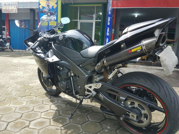 279738373_5_644x461_yamaha-r1-like-new-jawa-tengah