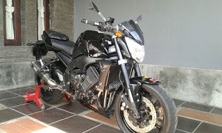 Yamaha FZ1 Naked 2012 Hitam istimewa (Ky Paspampres) NP 2