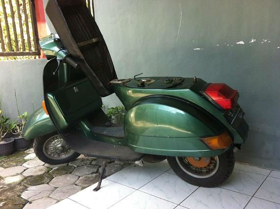 1370482437_517367735_2-Jual-vespa-PX-Exclusive-tahun-1992-Madiun-body-mesin-bagus-Madiun