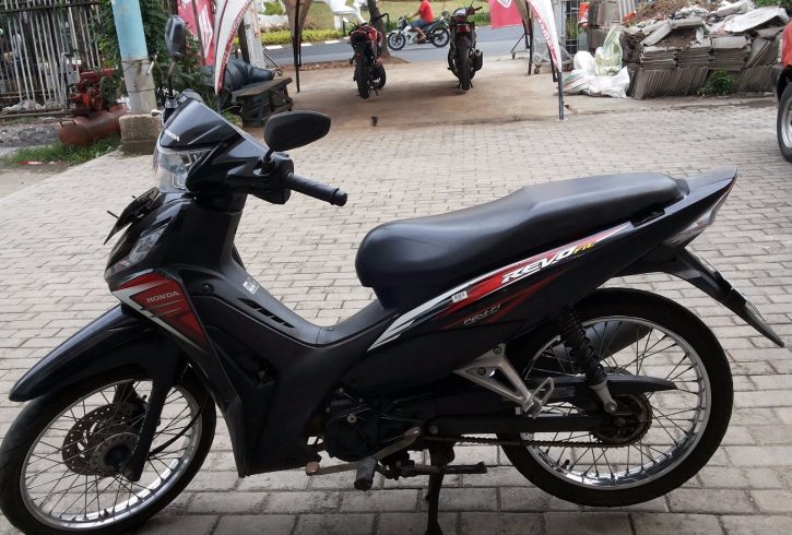 Honda Revo Fit Bagus Tahun 14 Jual Motor Honda Revo Jakarta Barat