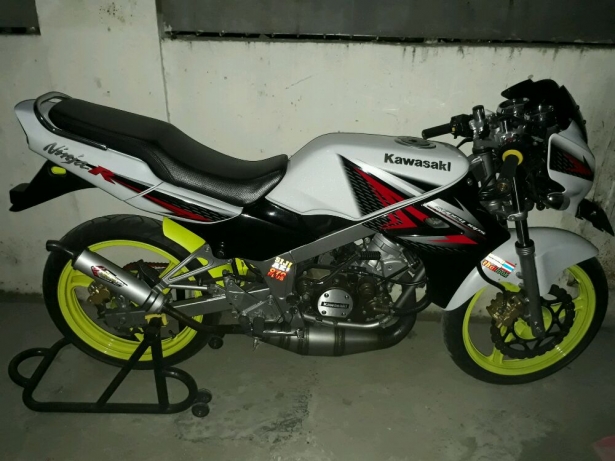 Dijual ninja r 2013 bln 12 - Gambar1