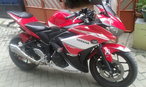 yamaha_r25_2015_desember_2326896_1516688264