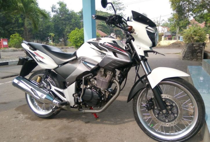 Harga tiger revo putih