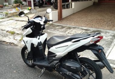 Vario belakang kiri