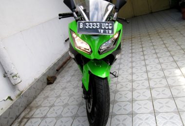 kawasaki_ninja_250_fi_2014_akhir_km_1200_like_new_not_r25_cbr_mt25_6596234_1460778040