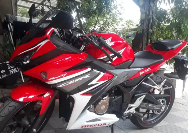 Honda CBR 150R tahun 2019 - Gambar5