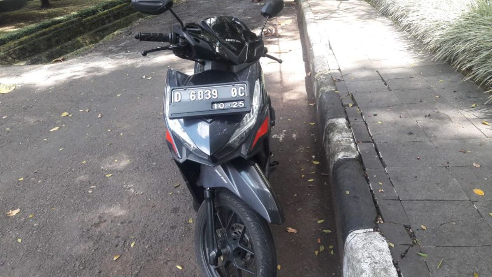 Dijual Motor Honda Vario FI Hitam 125CC Second Kota Bandung Surat Lengkap - Gambar5