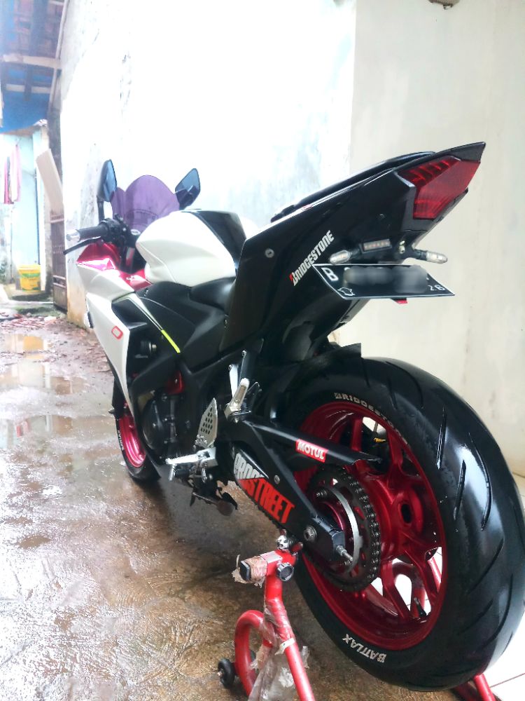 Yamaha R25 Tahun 2016 - Gambar4